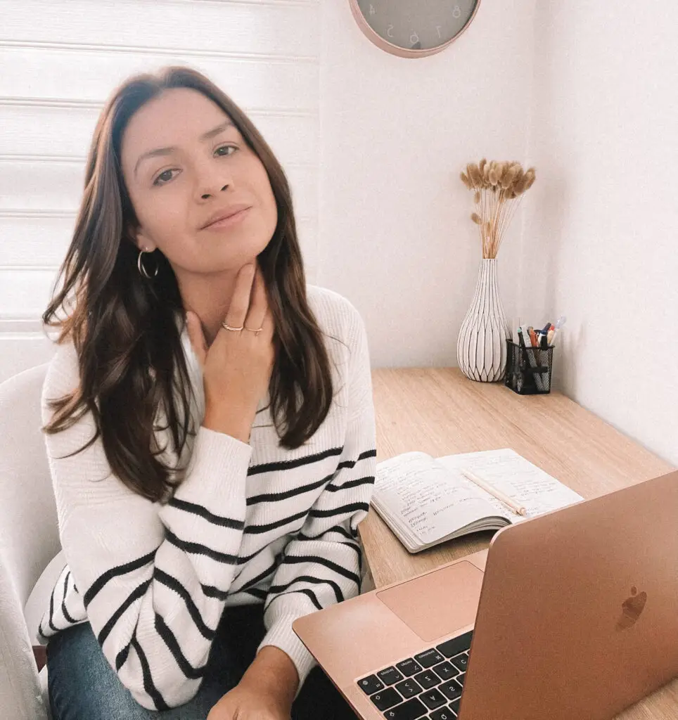 Gaby, founder of Helpy